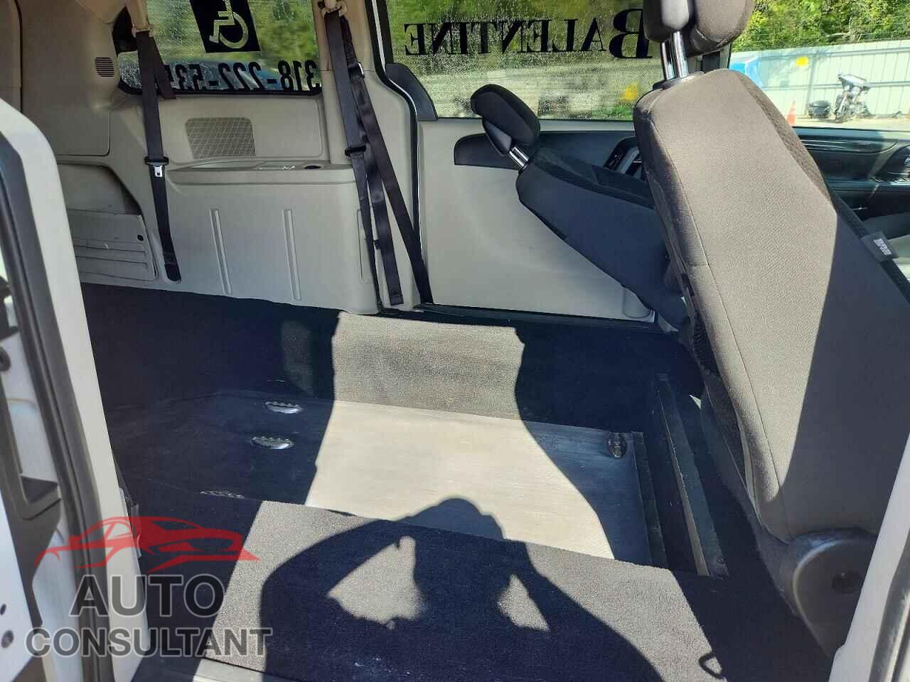 DODGE CARAVAN 2018 - 2C4RDGBG4JR328687