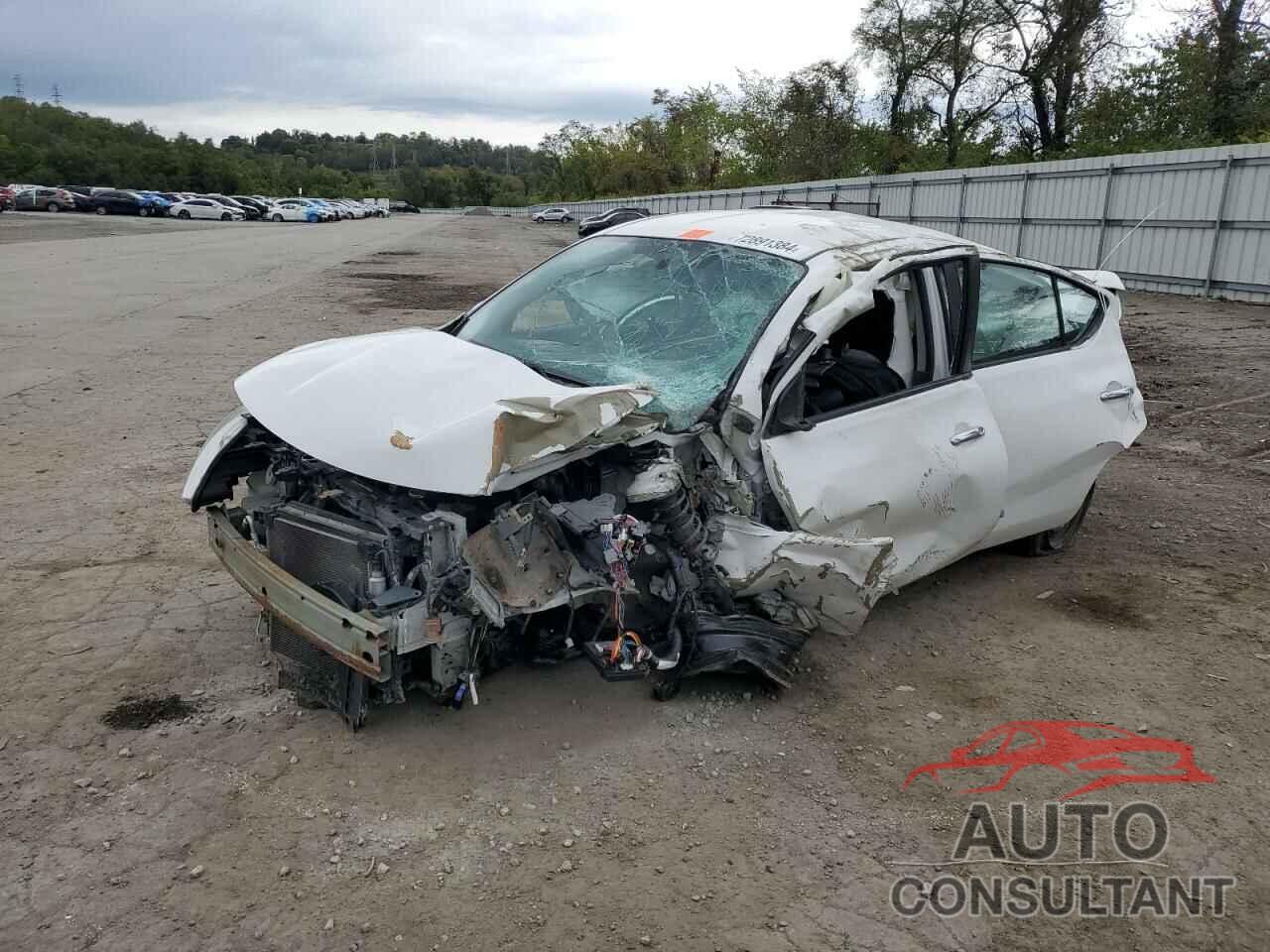 NISSAN VERSA 2017 - 3N1CN7AP0HL816100