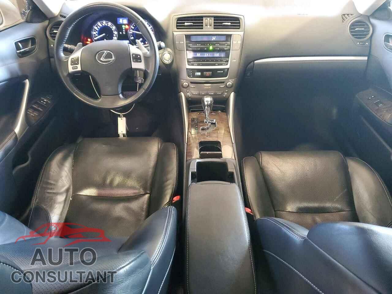 LEXUS IS 2012 - JTHCF5C26C5059629