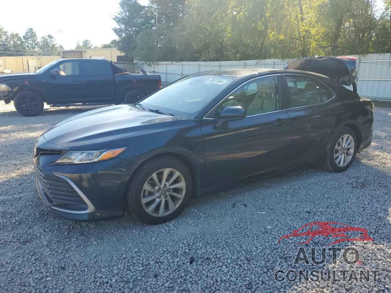 TOYOTA CAMRY 2021 - 4T1C11AK1MU422014