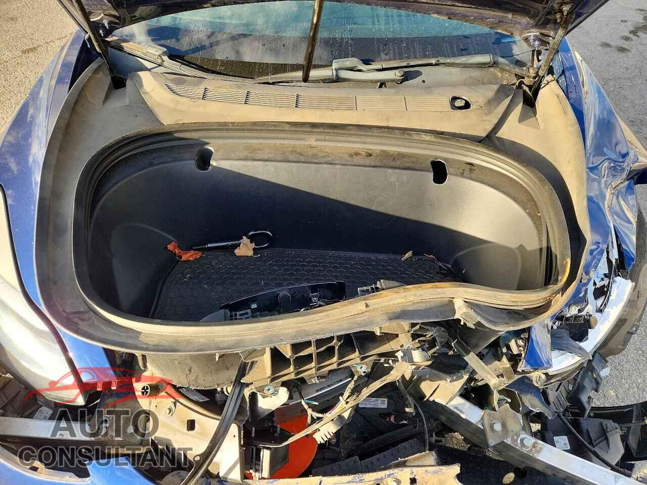 TESLA MODEL 3 2019 - 5YJ3E1EA1KF425897