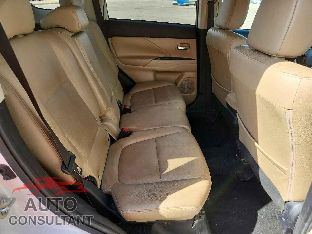 MITSUBISHI OUTLANDER 2016 - JA4AZ3A37GZ034702