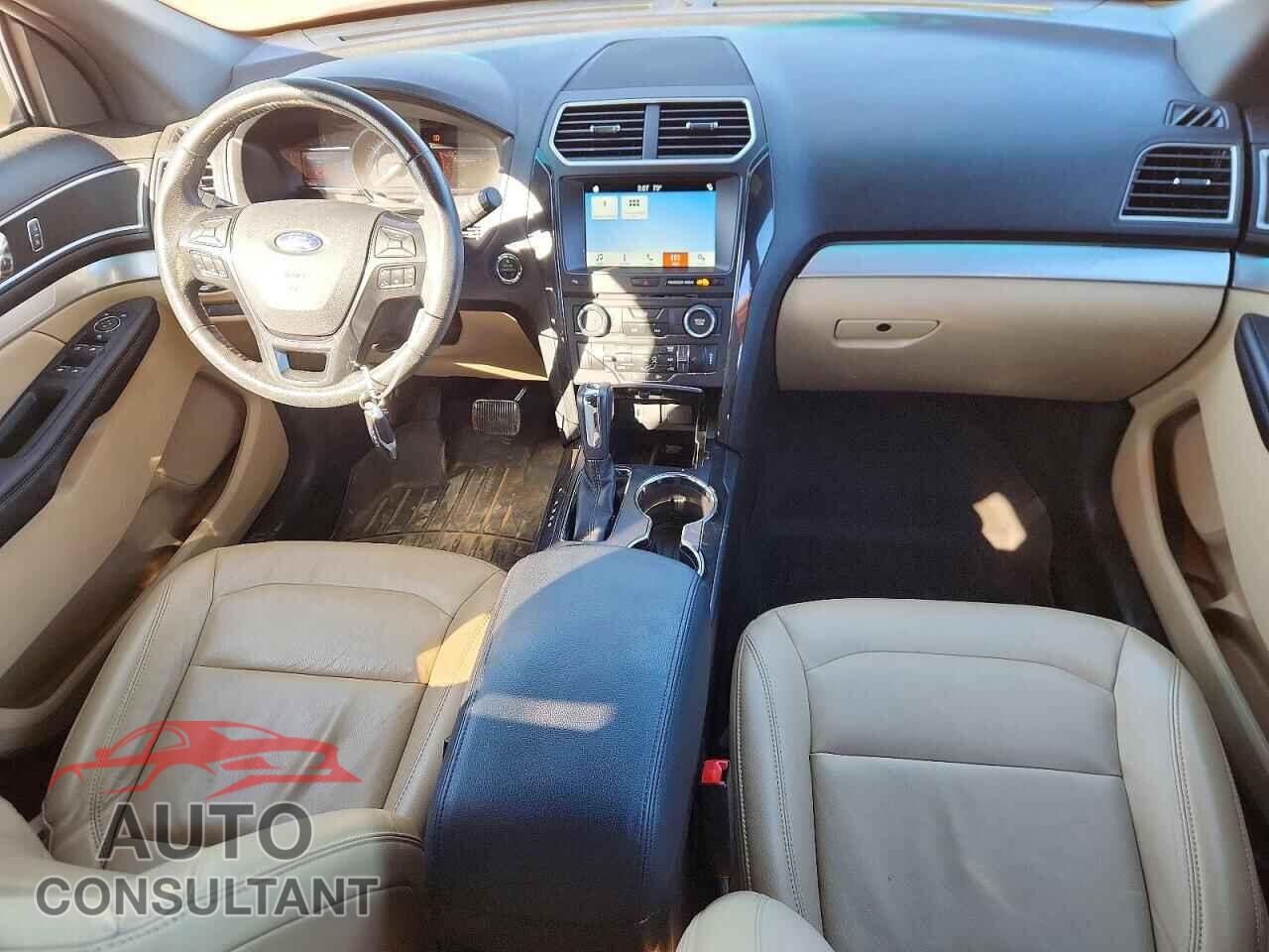 FORD EXPLORER 2017 - 1FM5K7D86HGA25878