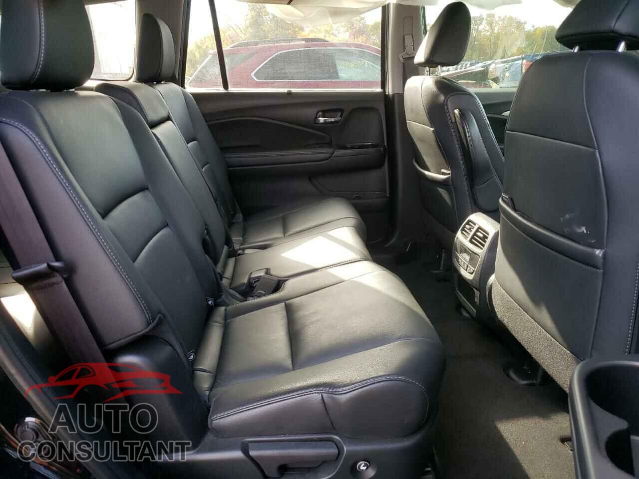 HONDA PILOT 2021 - 5FNYF6H21MB007783
