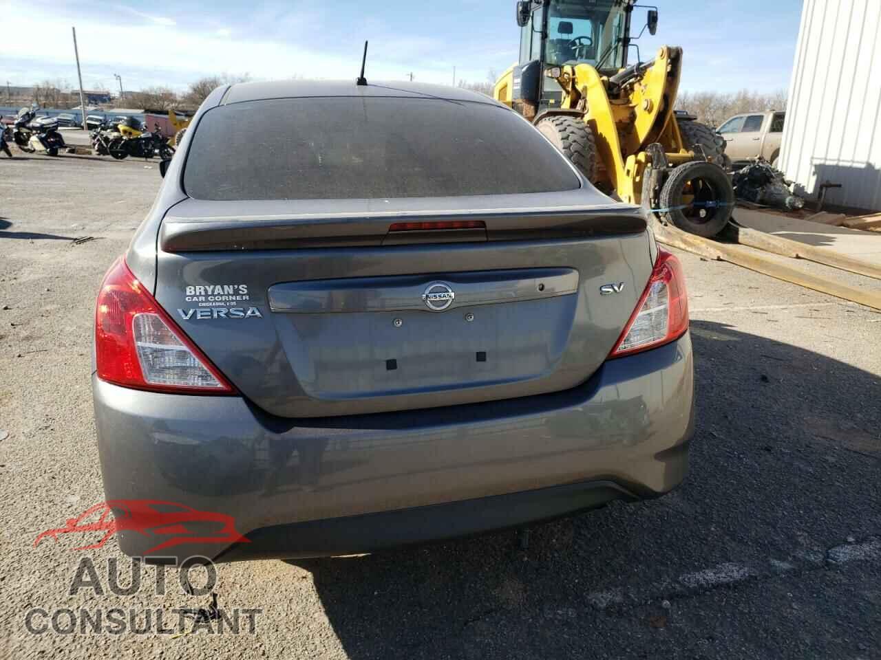 NISSAN VERSA 2017 - 3N1CN7AP0HL811706