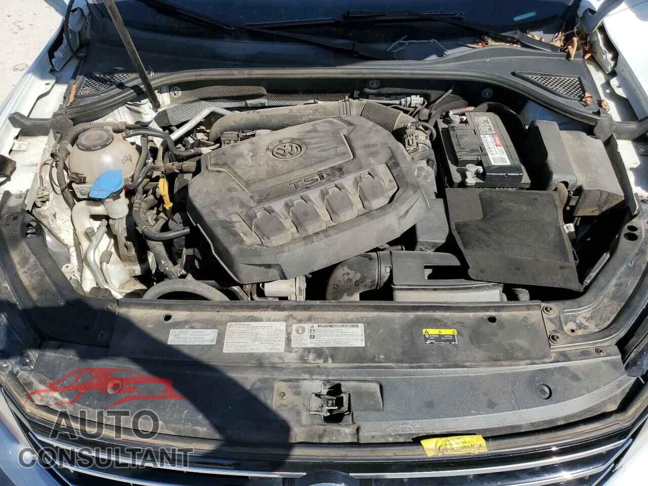 VOLKSWAGEN PASSAT 2018 - 1VWBA7A38JC009727