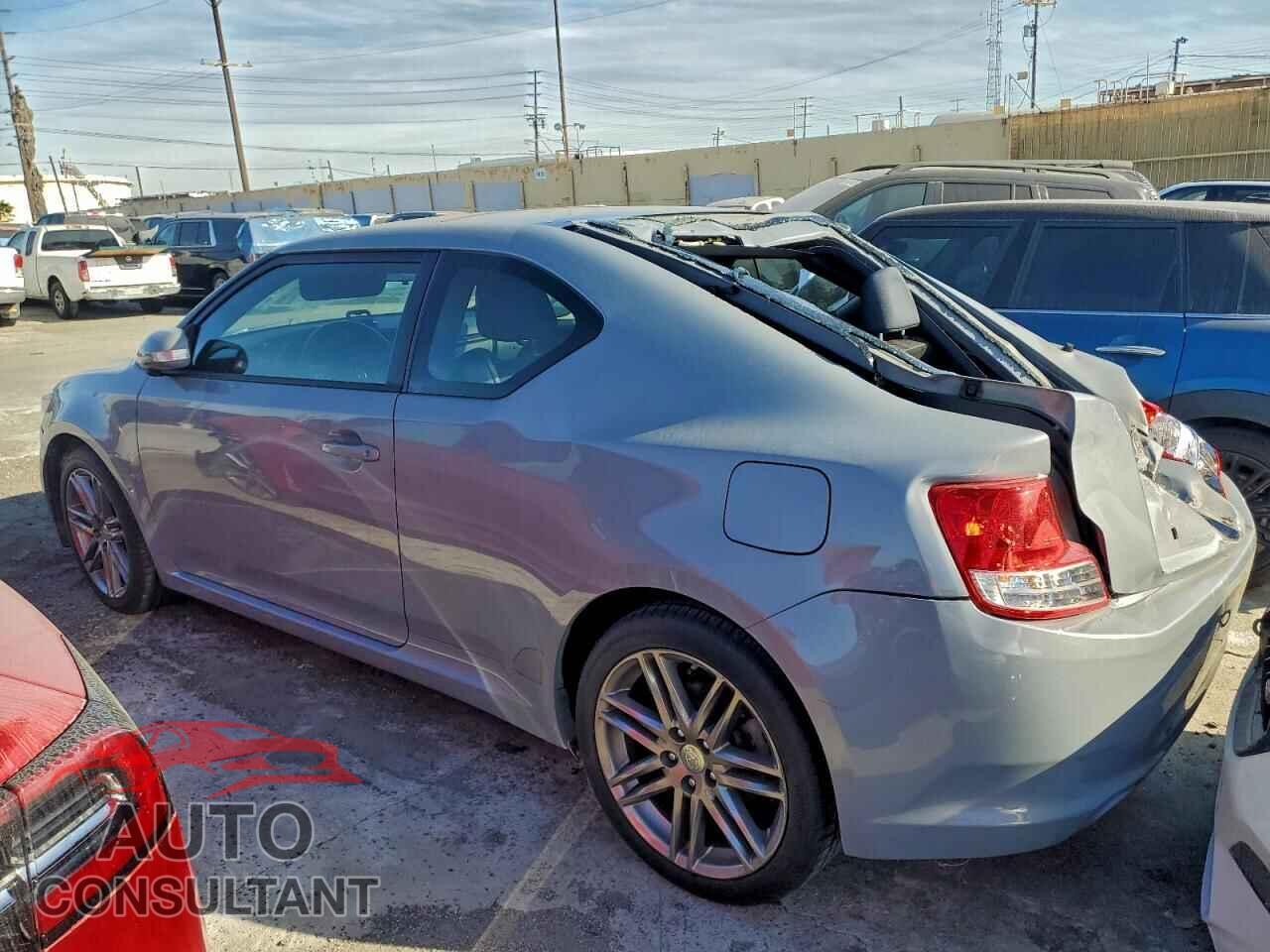 TOYOTA SCION 2012 - JTKJF5C71C3022853