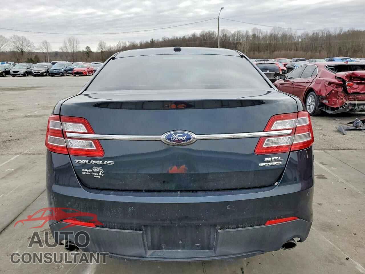 FORD TAURUS 2015 - 1FAHP2E87FG135510