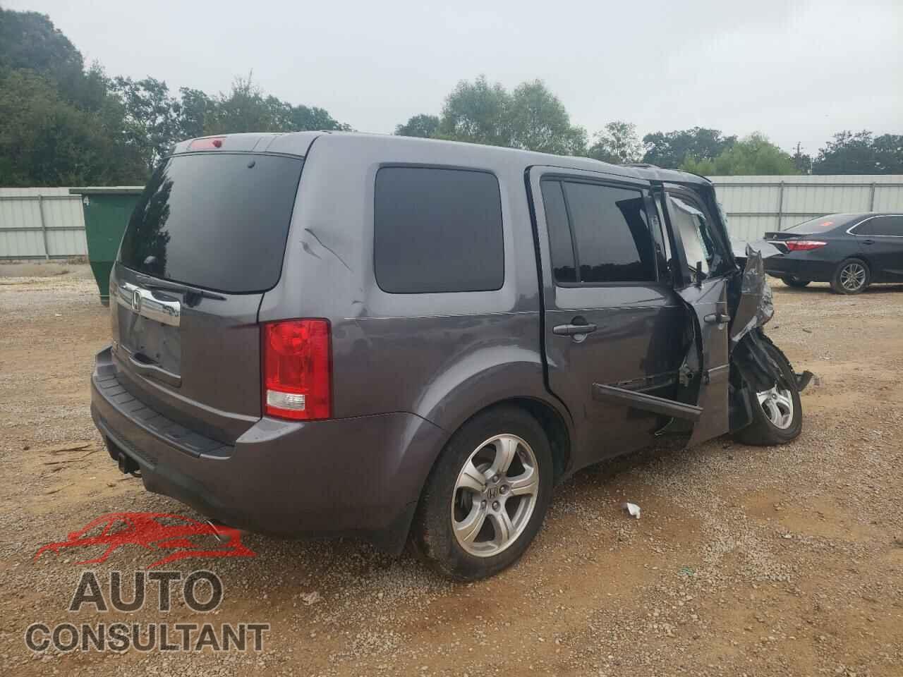 HONDA PILOT 2015 - 5FNYF3H58FB023376