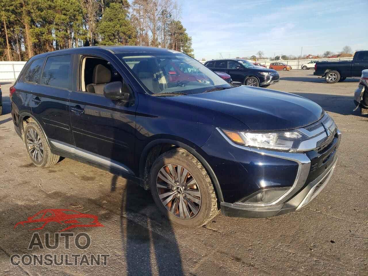 MITSUBISHI OUTLANDER 2019 - JA4AD2A31KZ005455