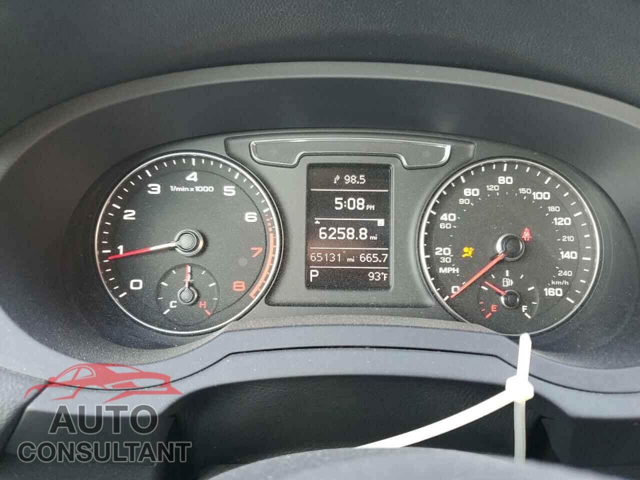 AUDI Q3 2017 - WA1ECCFS0HR010018