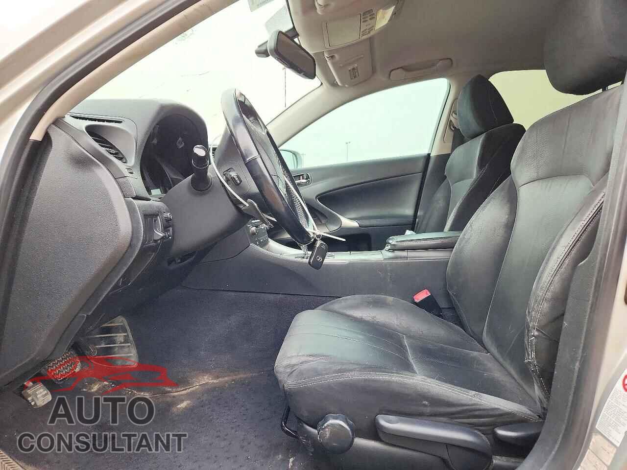 LEXUS IS 2009 - JTHBK262X92084433