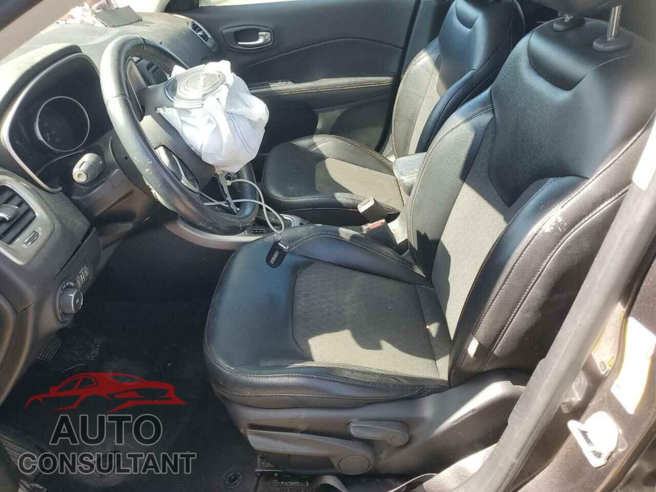 JEEP COMPASS 2018 - 3C4NJDBB2JT256105