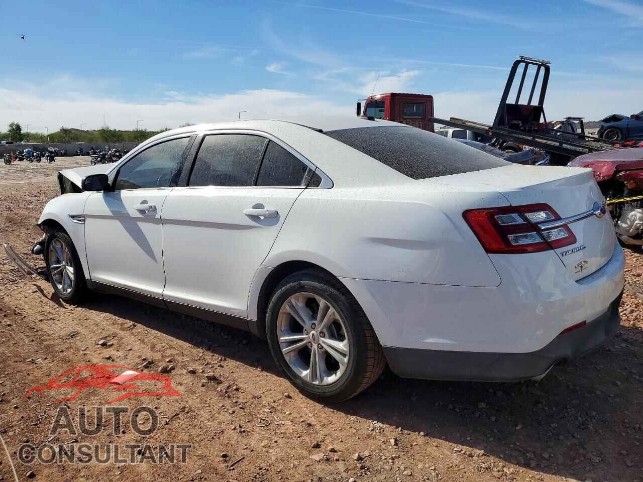 FORD TAURUS 2017 - 1FAHP2D82HG112950