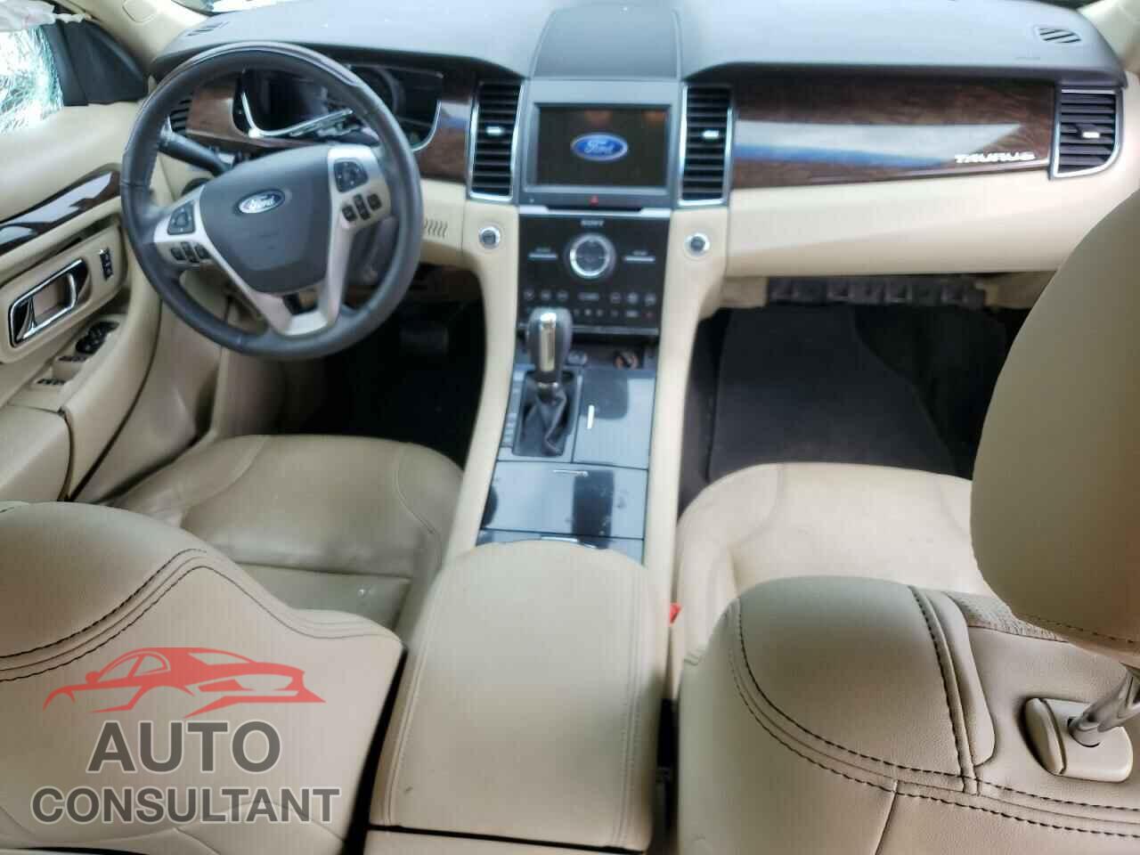 FORD TAURUS 2018 - 1FAHP2F8XJG124797