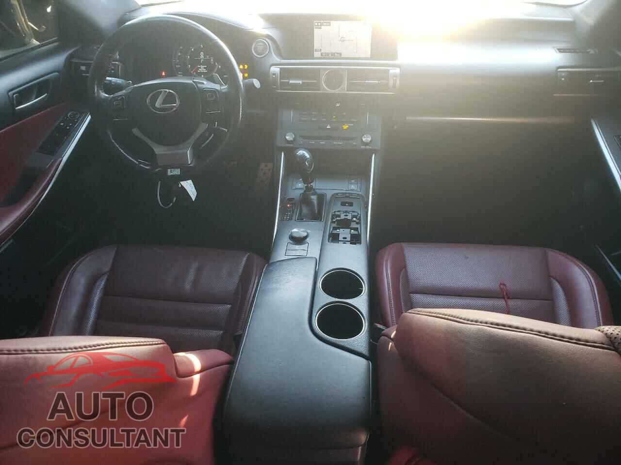 LEXUS IS 2017 - JTHCM1D23H5015382