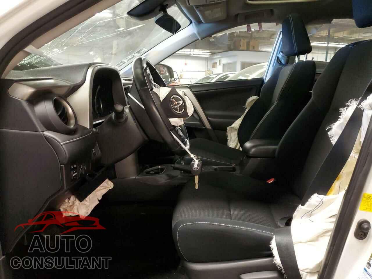 TOYOTA RAV4 2017 - 2T3RFREV2HW554436