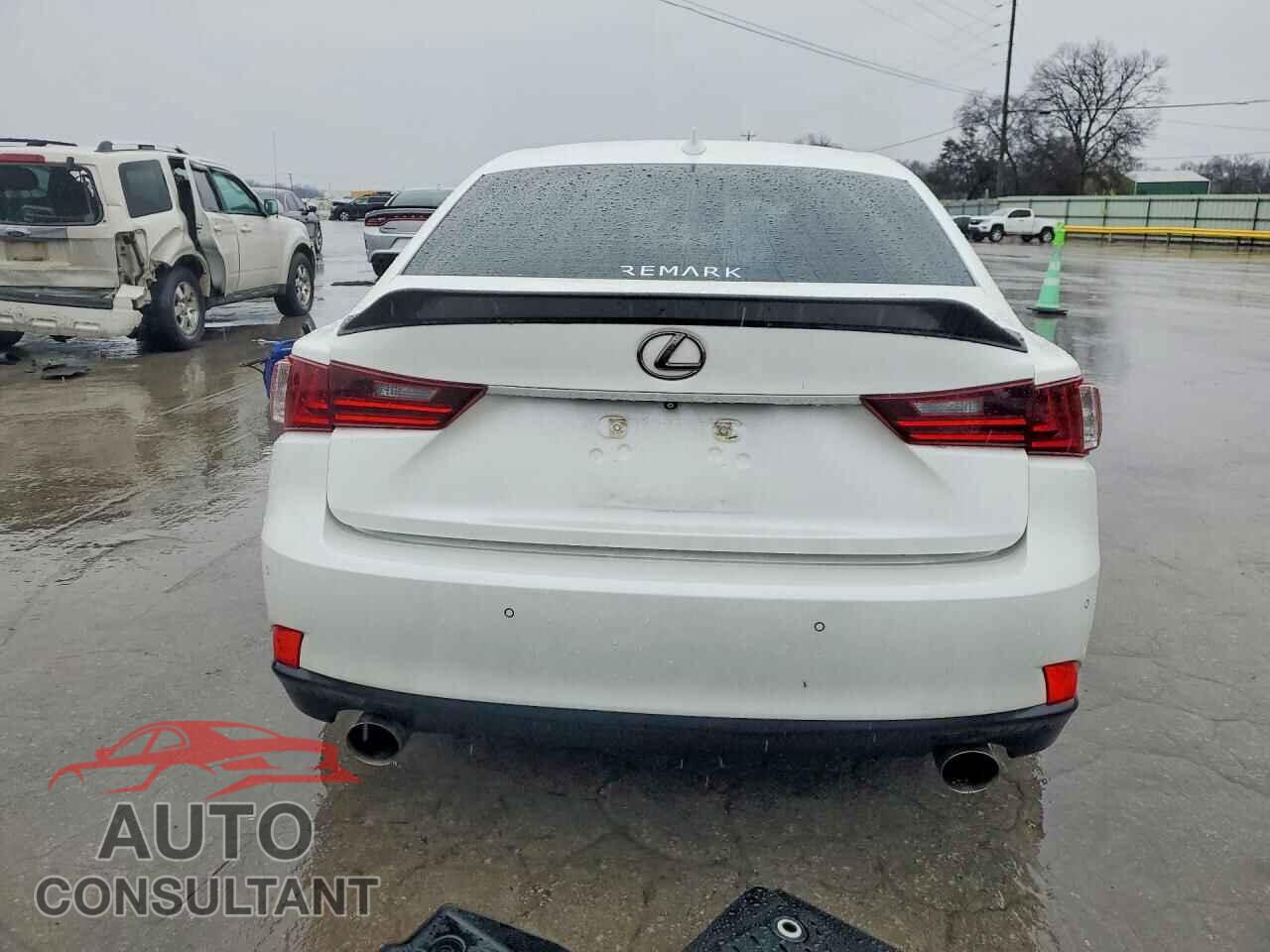 LEXUS IS 2015 - JTHCE1D29F5005885