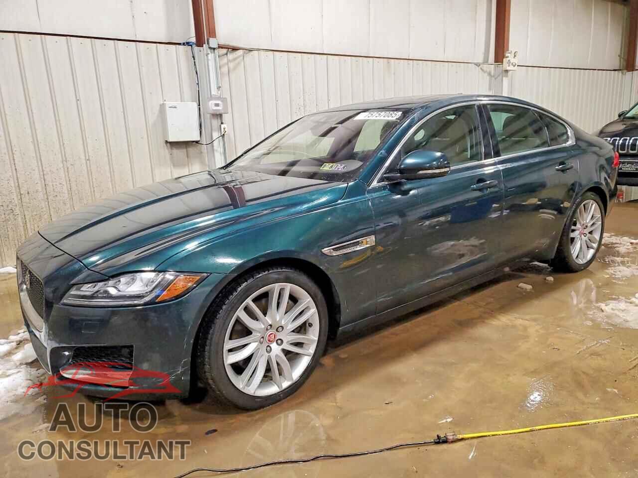 JAGUAR XF 2017 - SAJBK4BVXHCY43587