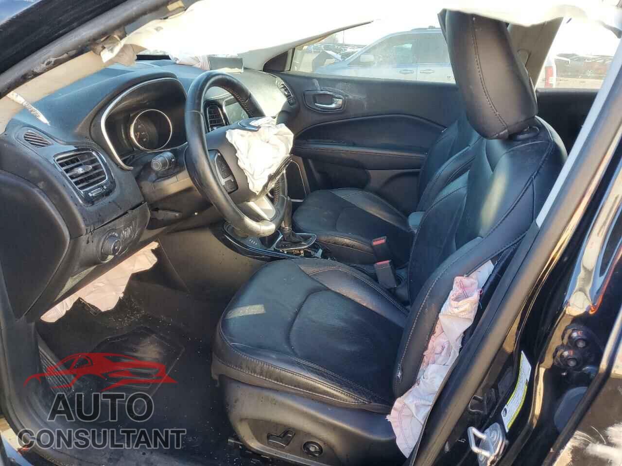 JEEP COMPASS 2018 - 3C4NJDCB1JT201952