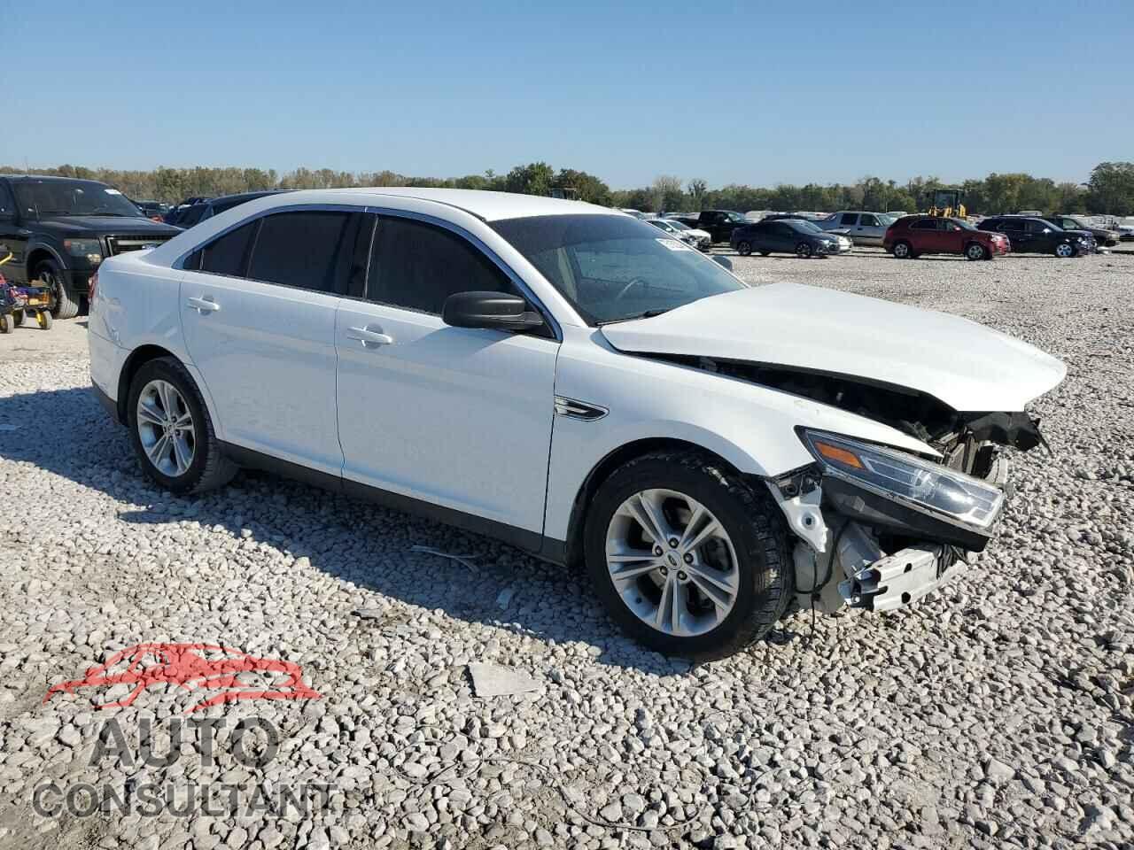 FORD TAURUS 2017 - 1FAHP2D80HG109920