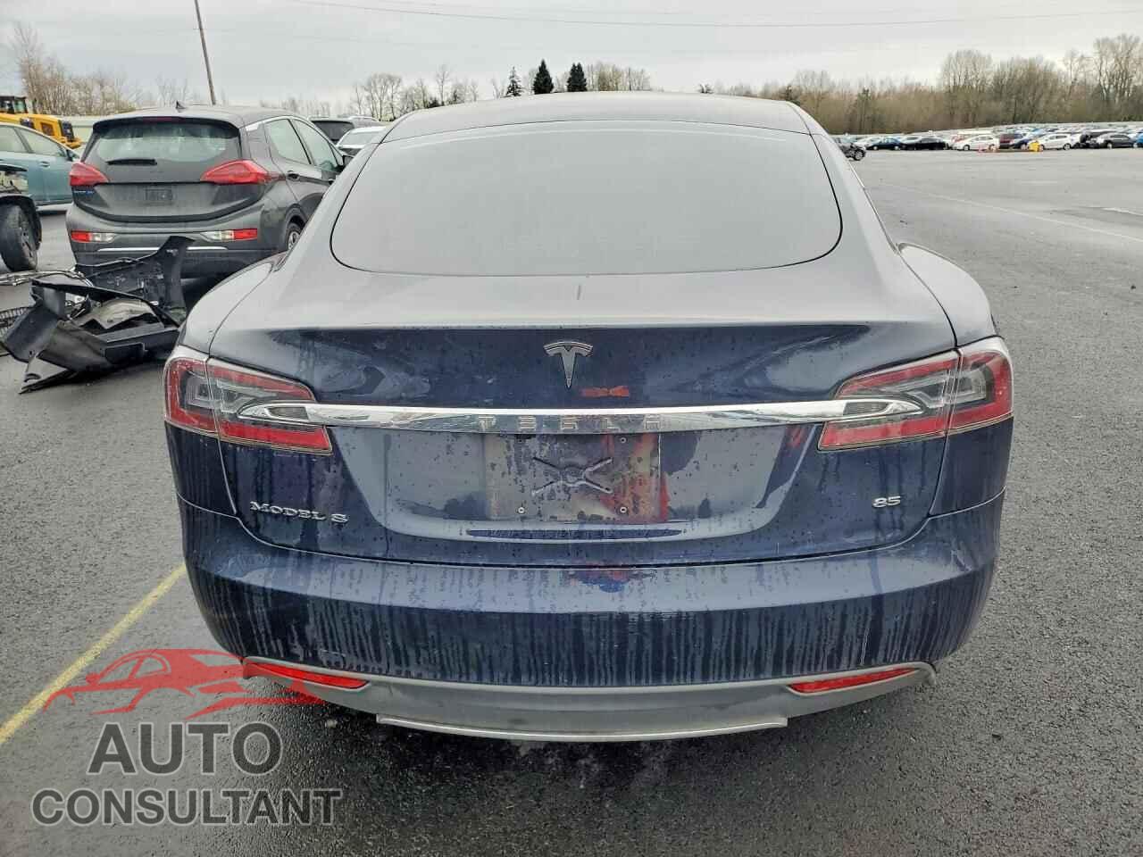 TESLA MODEL S 2013 - 5YJSA1CN8DFP06224