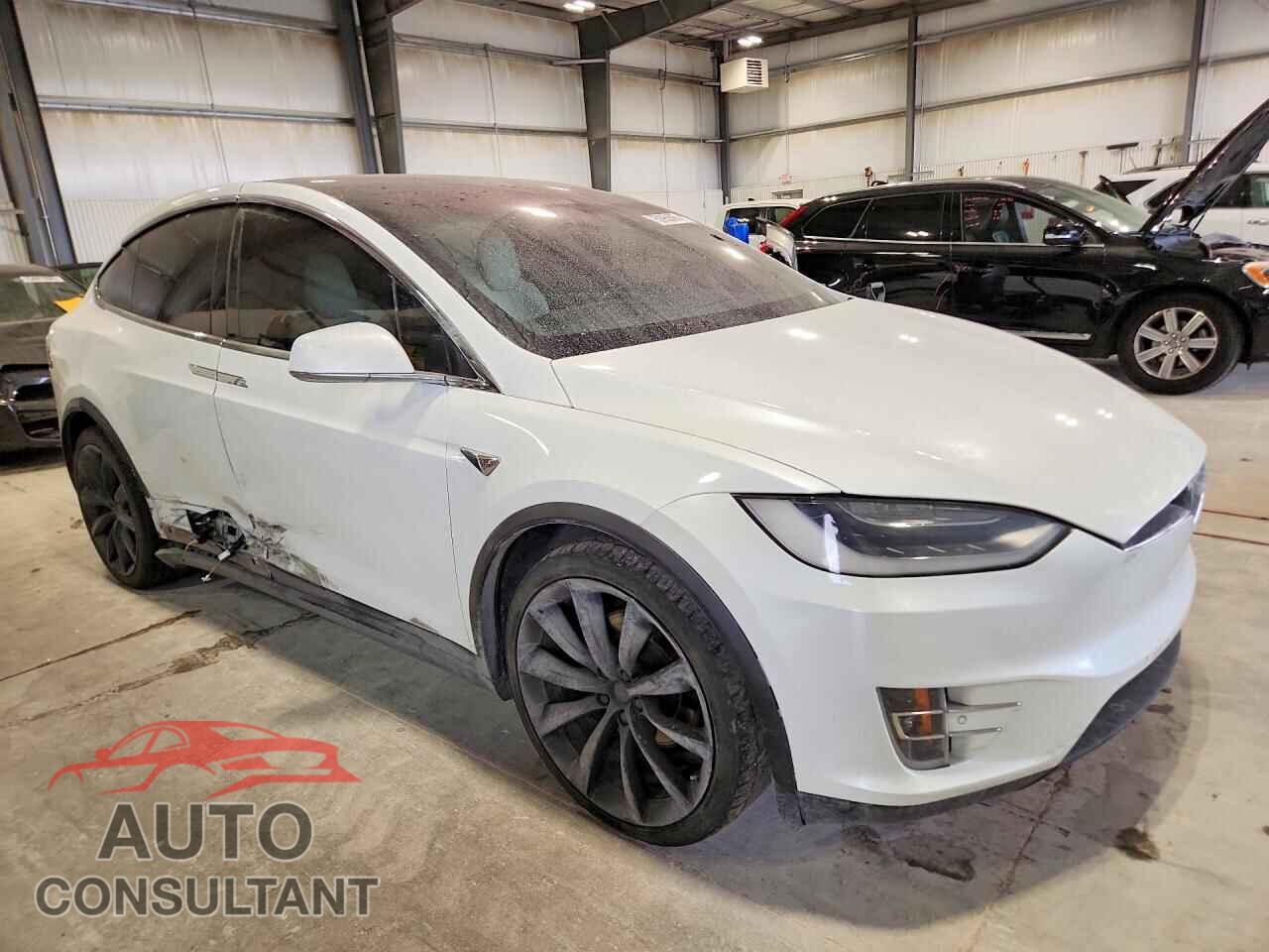 TESLA MODEL X 2017 - 5YJXCBE24HF043698