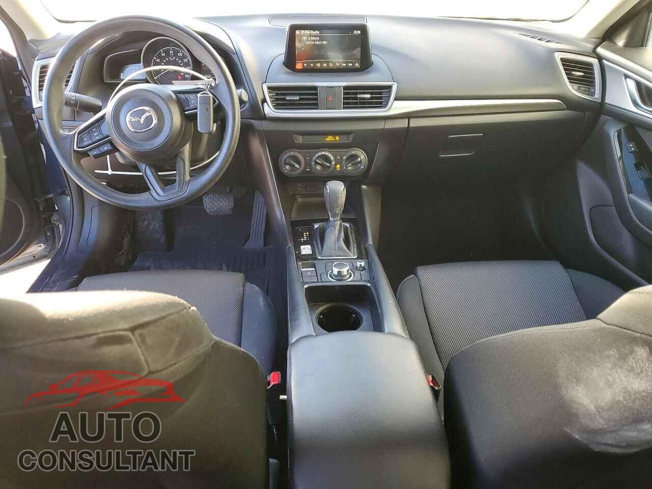 MAZDA 3 2017 - 3MZBN1U79HM109618