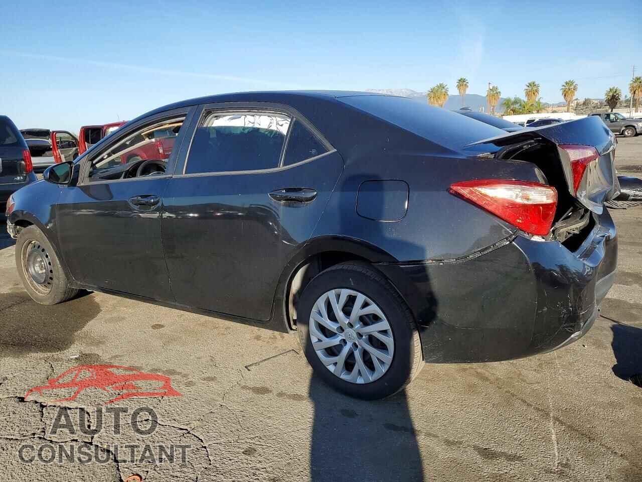 TOYOTA COROLLA 2018 - 5YFBURHE0JP855502
