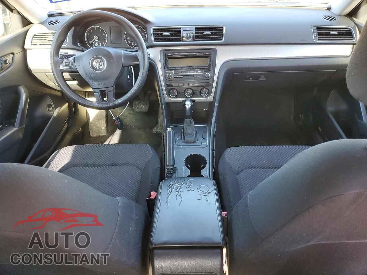 VOLKSWAGEN PASSAT 2014 - 1VWAS7A32EC031124