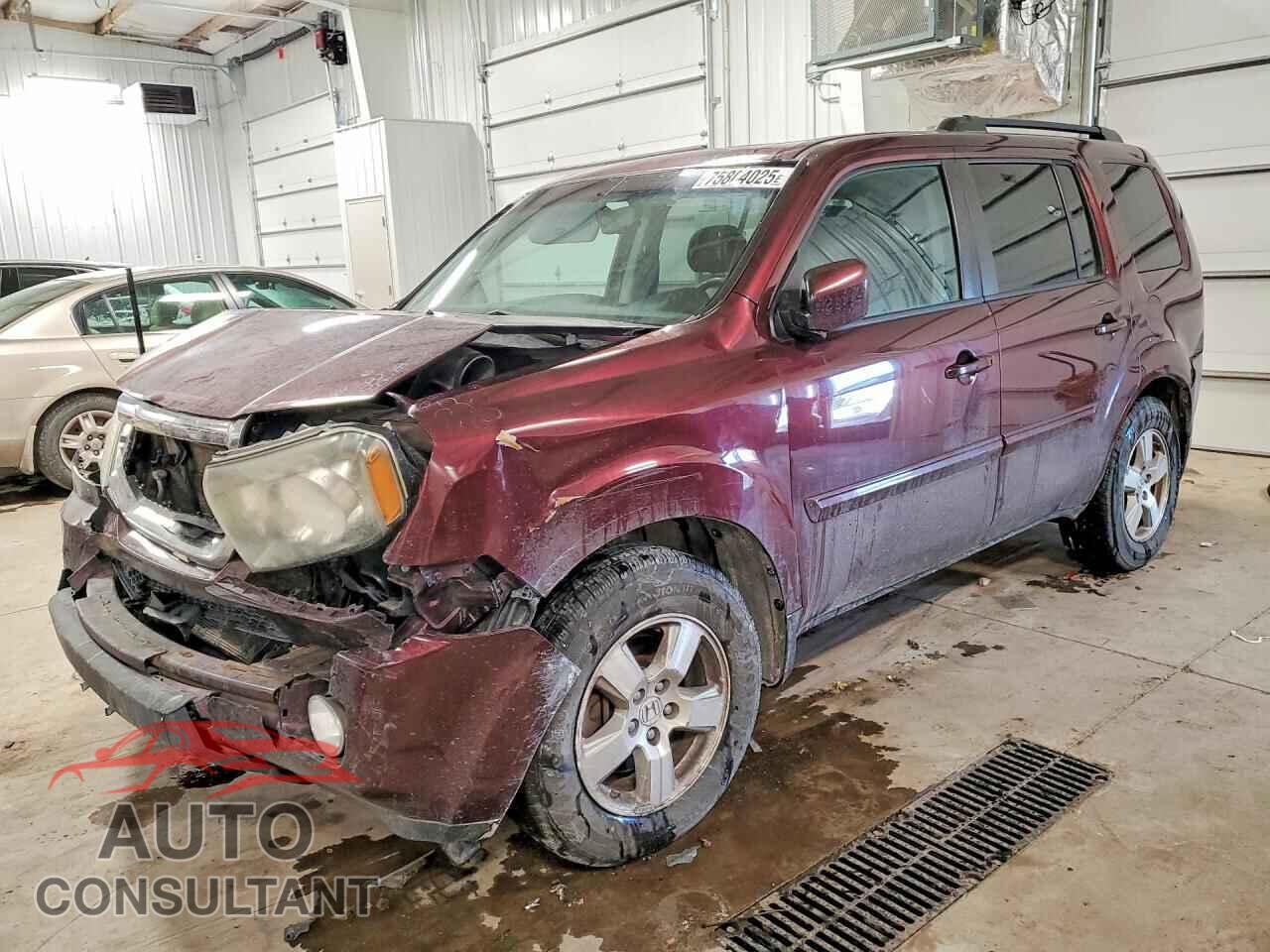 HONDA PILOT 2011 - 5FNYF4H66BB061598