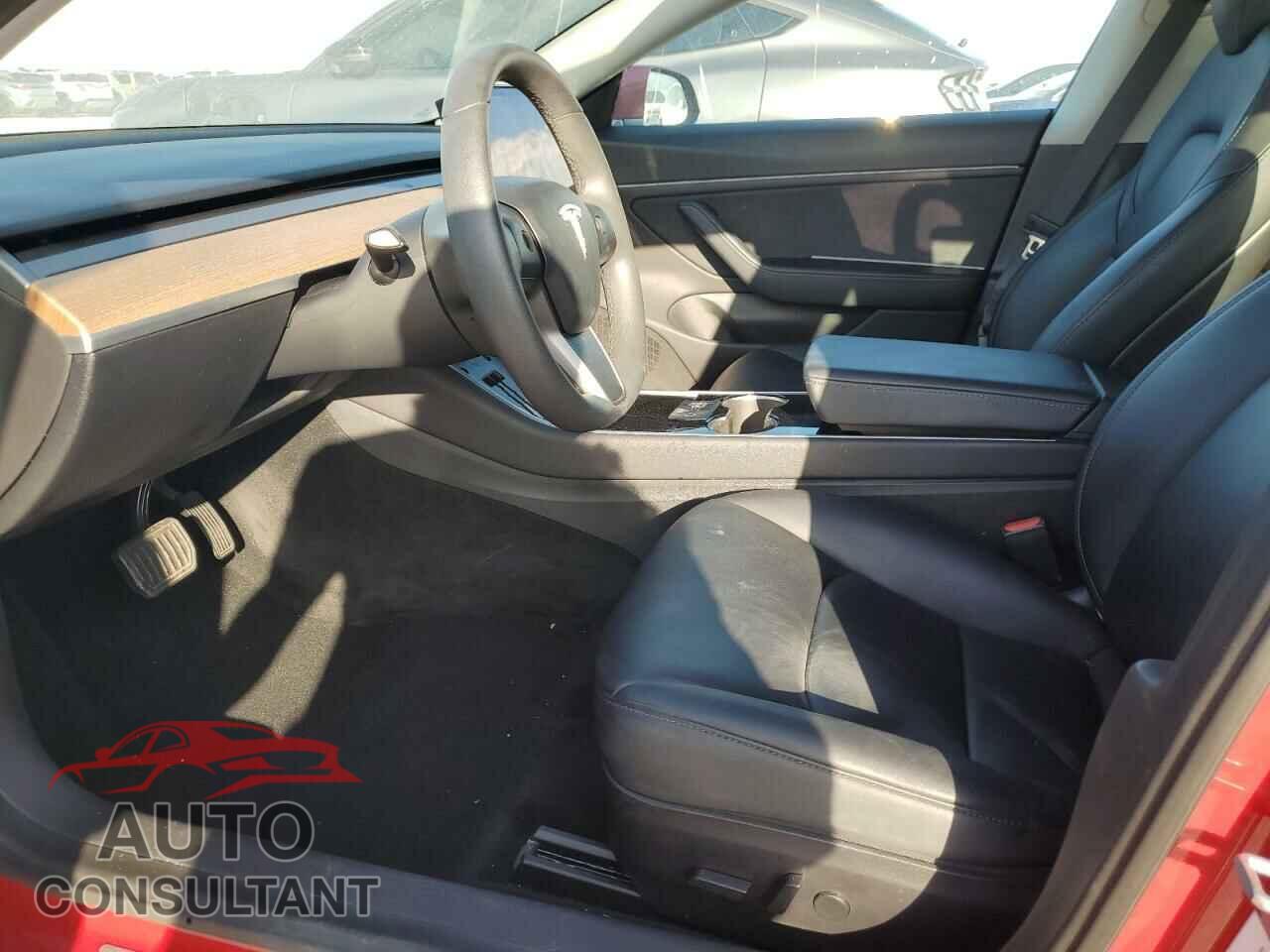 TESLA MODEL 3 2020 - 5YJ3E1EB7LF646575