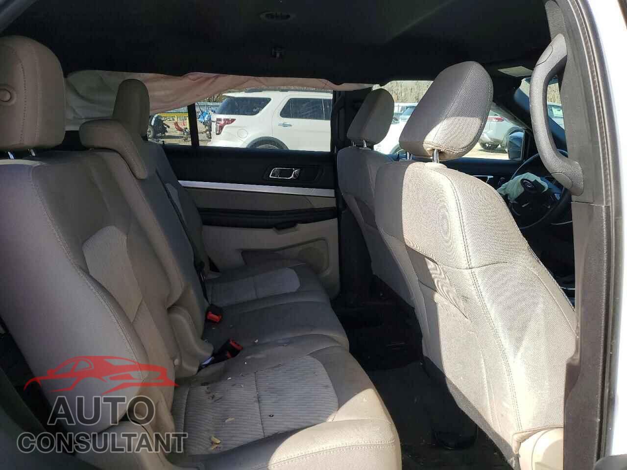 FORD EXPLORER 2018 - 1FM5K7B86JGB43020