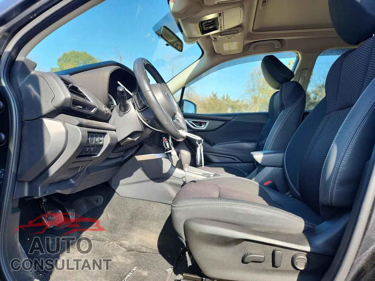 SUBARU FORESTER 2019 - JF2SKAGC8KH541604
