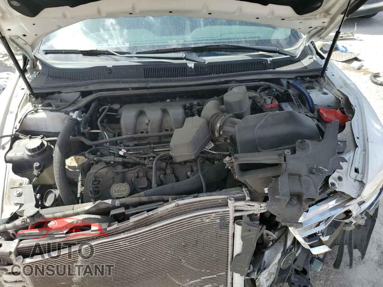 FORD TAURUS 2014 - 1FAHP2E85EG174613