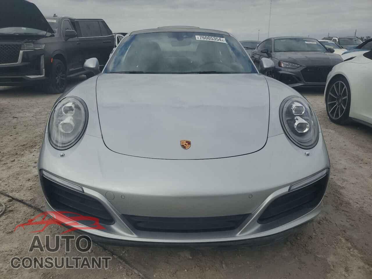 PORSCHE 911 2017 - WP0AA2A92HS107397