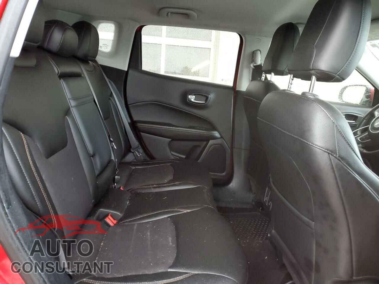 JEEP COMPASS 2018 - 3C4NJDBB9JT254593