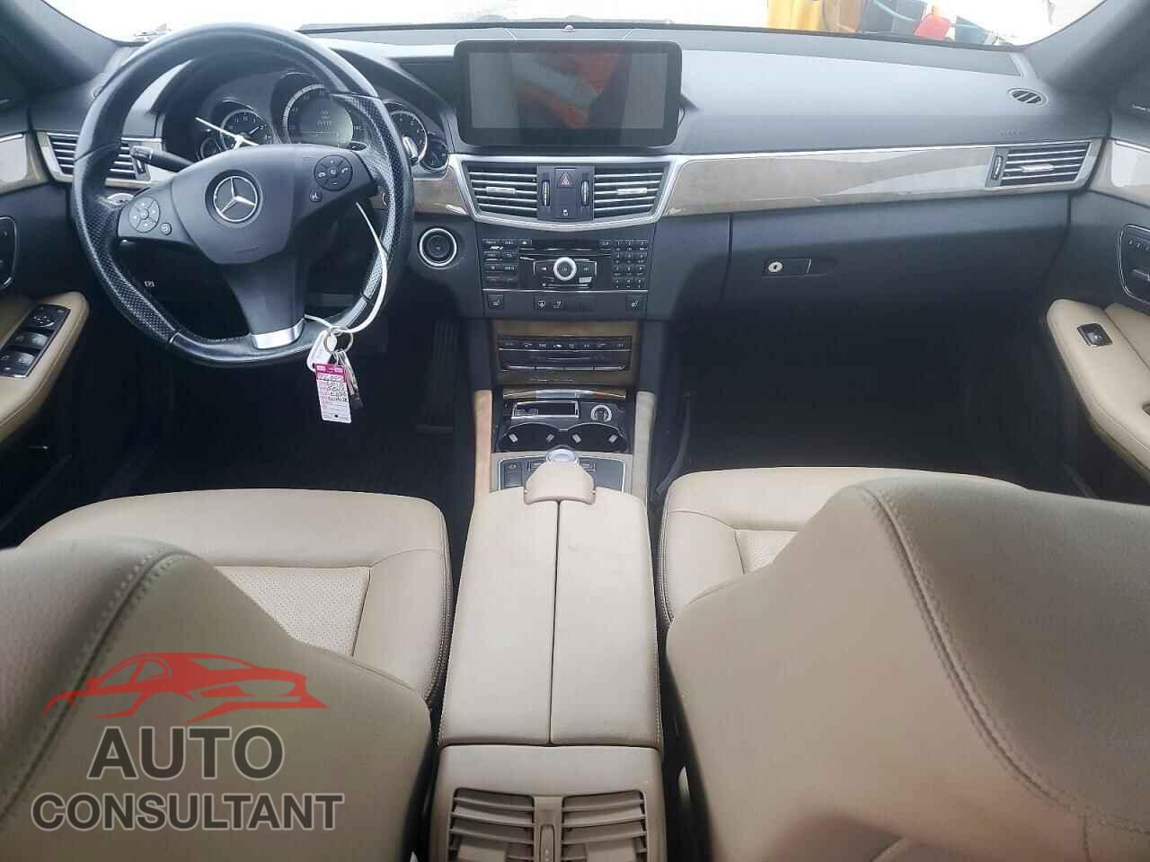 MERCEDES-BENZ E-CLASS 2010 - WDDHF5GB3AA090185