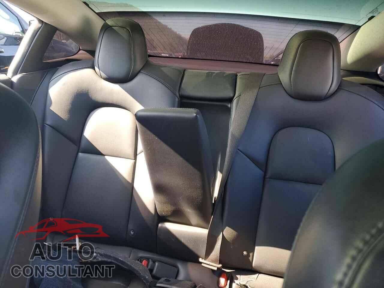 TESLA MODEL 3 2018 - 5YJ3E1EA2JF003703