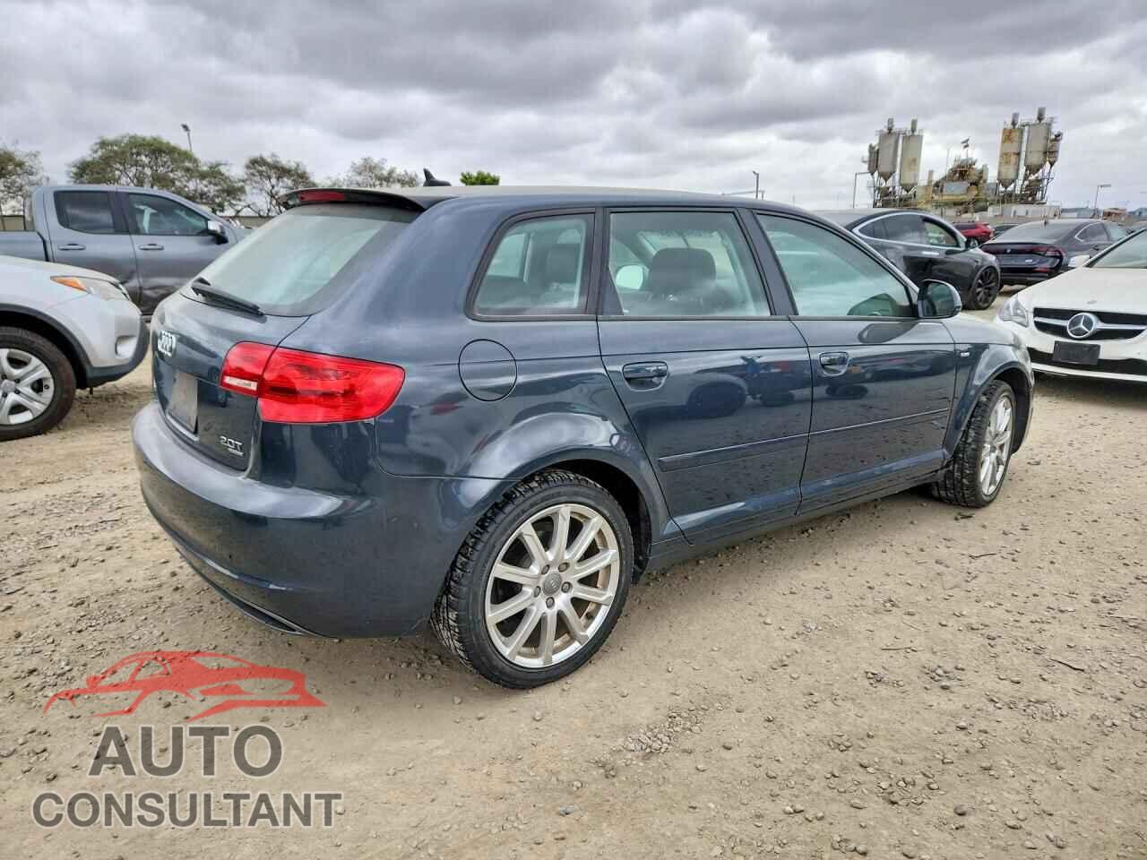 AUDI A3 2010 - WAUMFAFMXAA179849