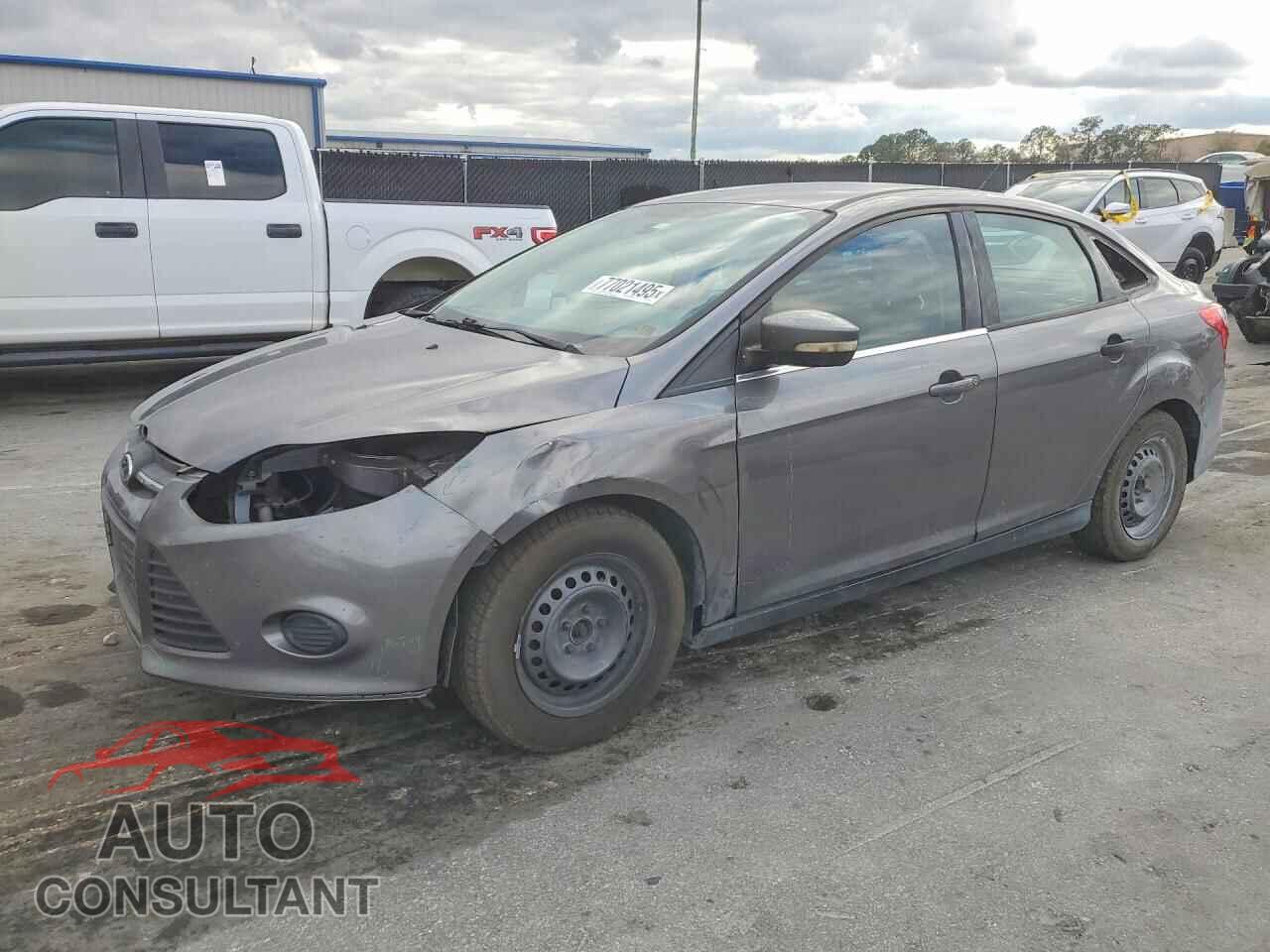 FORD FOCUS 2013 - 1FADP3E29DL259850