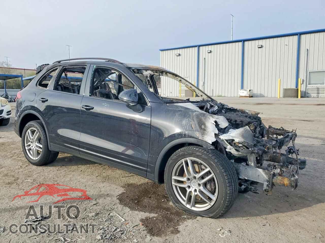 PORSCHE CAYENNE 2016 - WP1AA2A20GKA14748