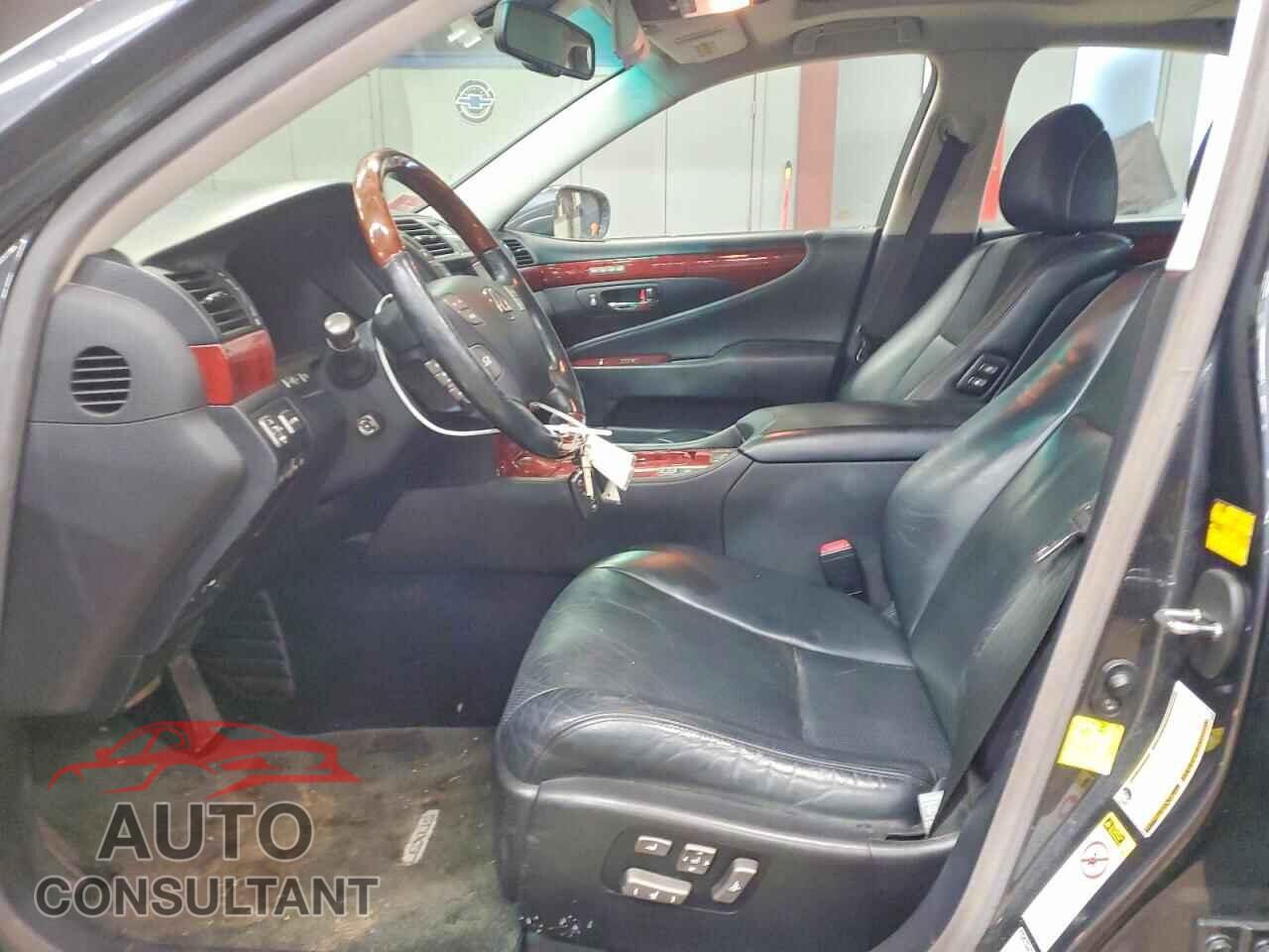 LEXUS LS460 2011 - JTHCL5EF8B5012173