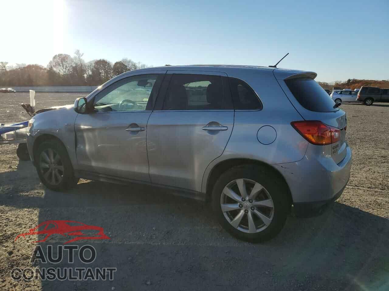 MITSUBISHI OUTLANDER 2015 - 4A4AR4AU5FE036564