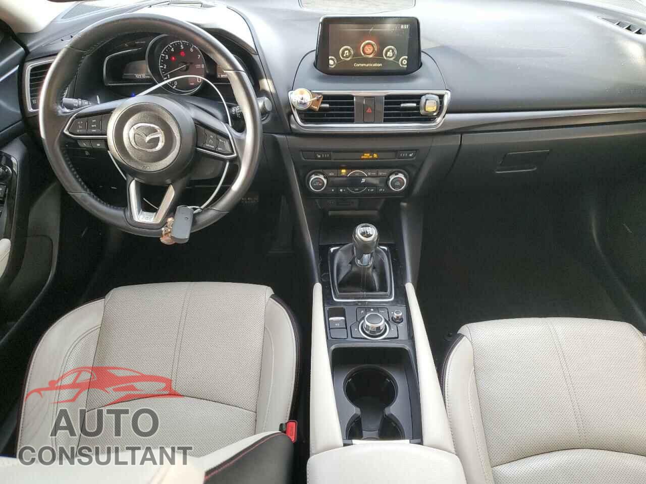 MAZDA 3 2017 - JM1BN1M37H1126947