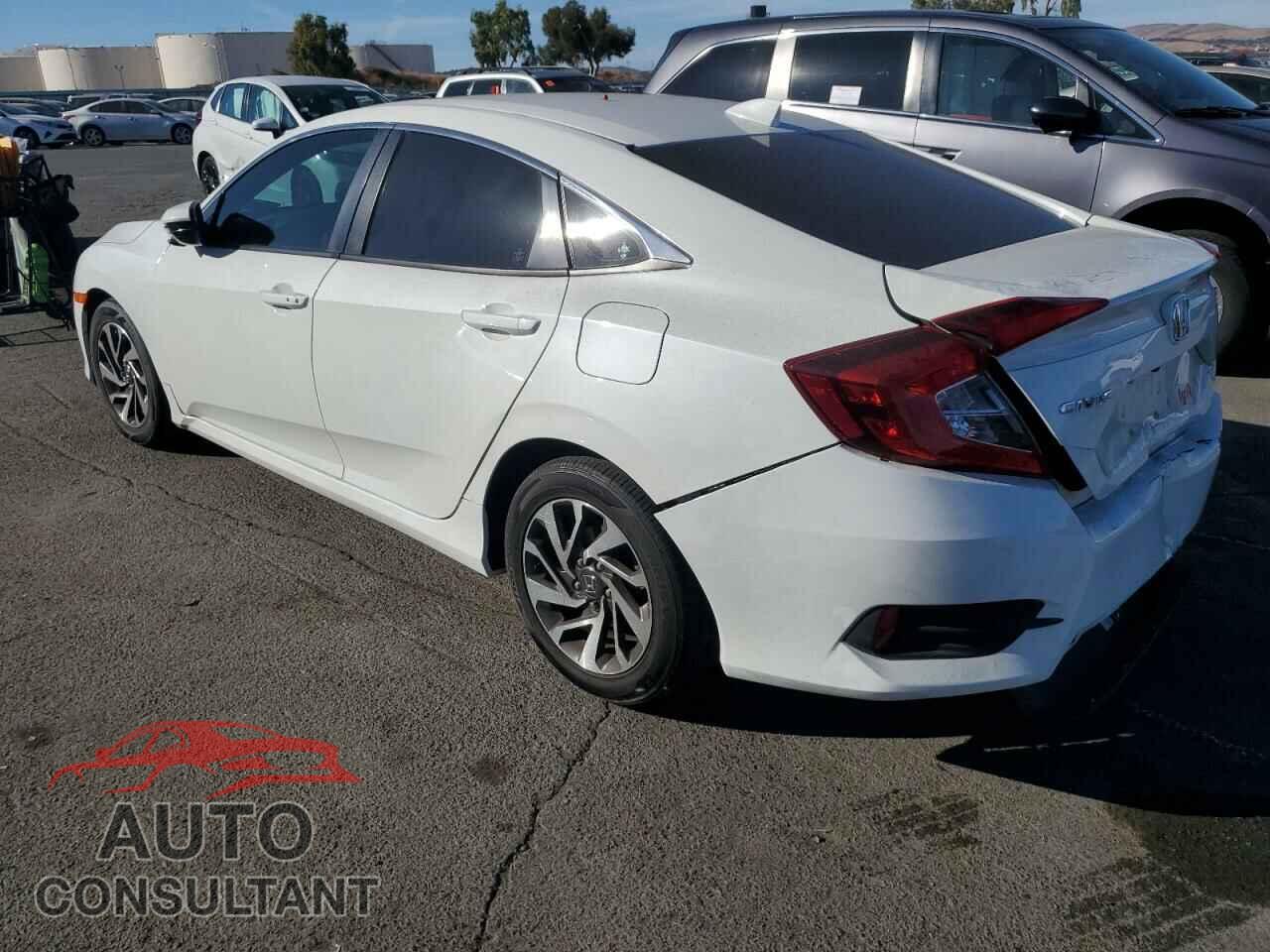 HONDA CIVIC 2018 - 2HGFC2F79JH525915