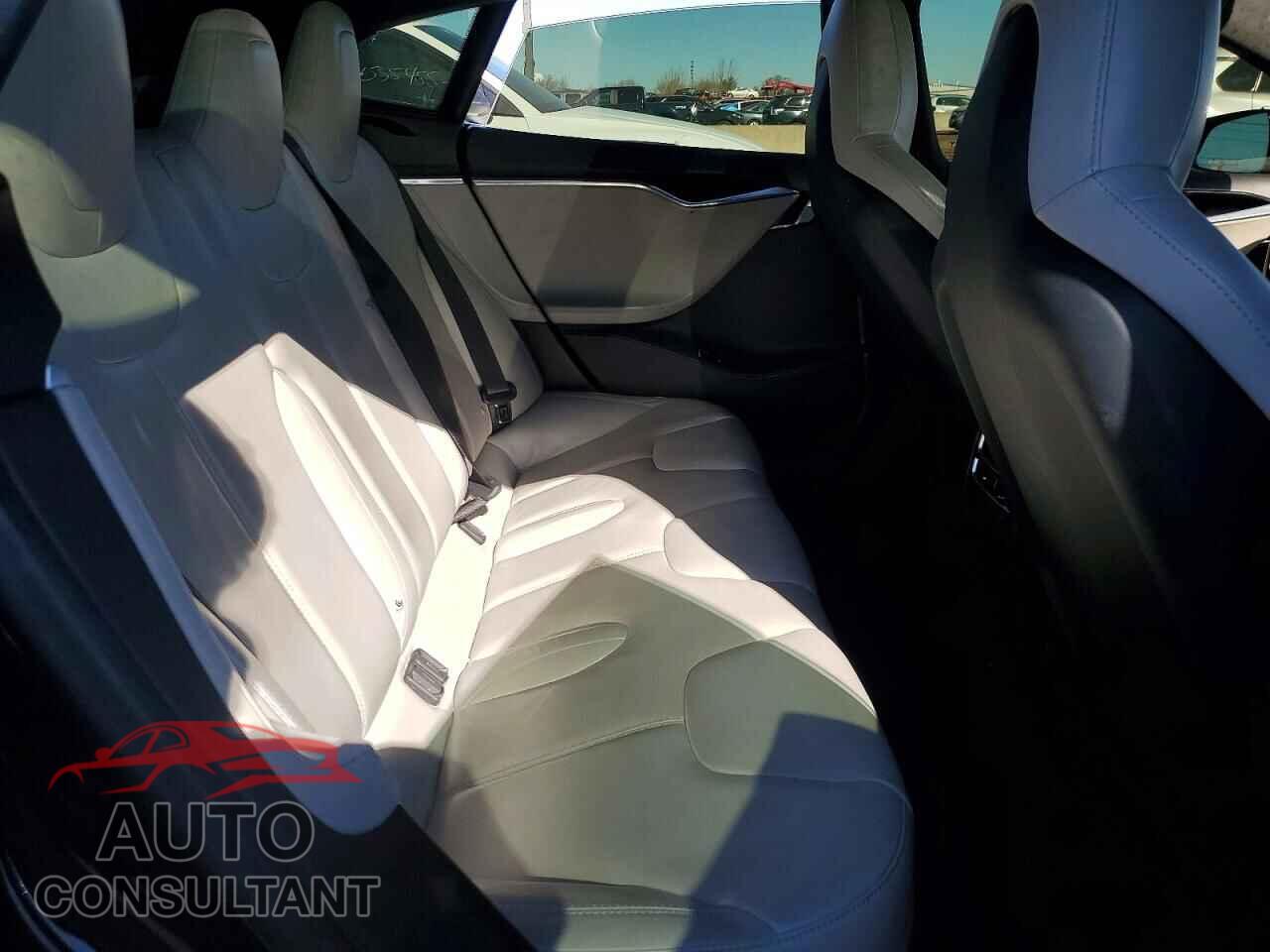 TESLA MODEL S 2015 - 5YJSA1E2XFF102597
