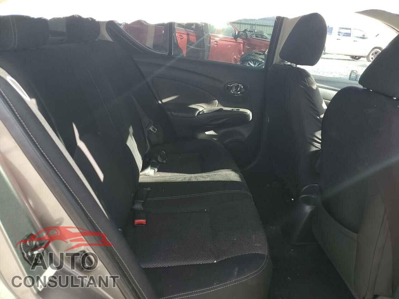 NISSAN VERSA 2017 - 3N1CN7AP1HL804294