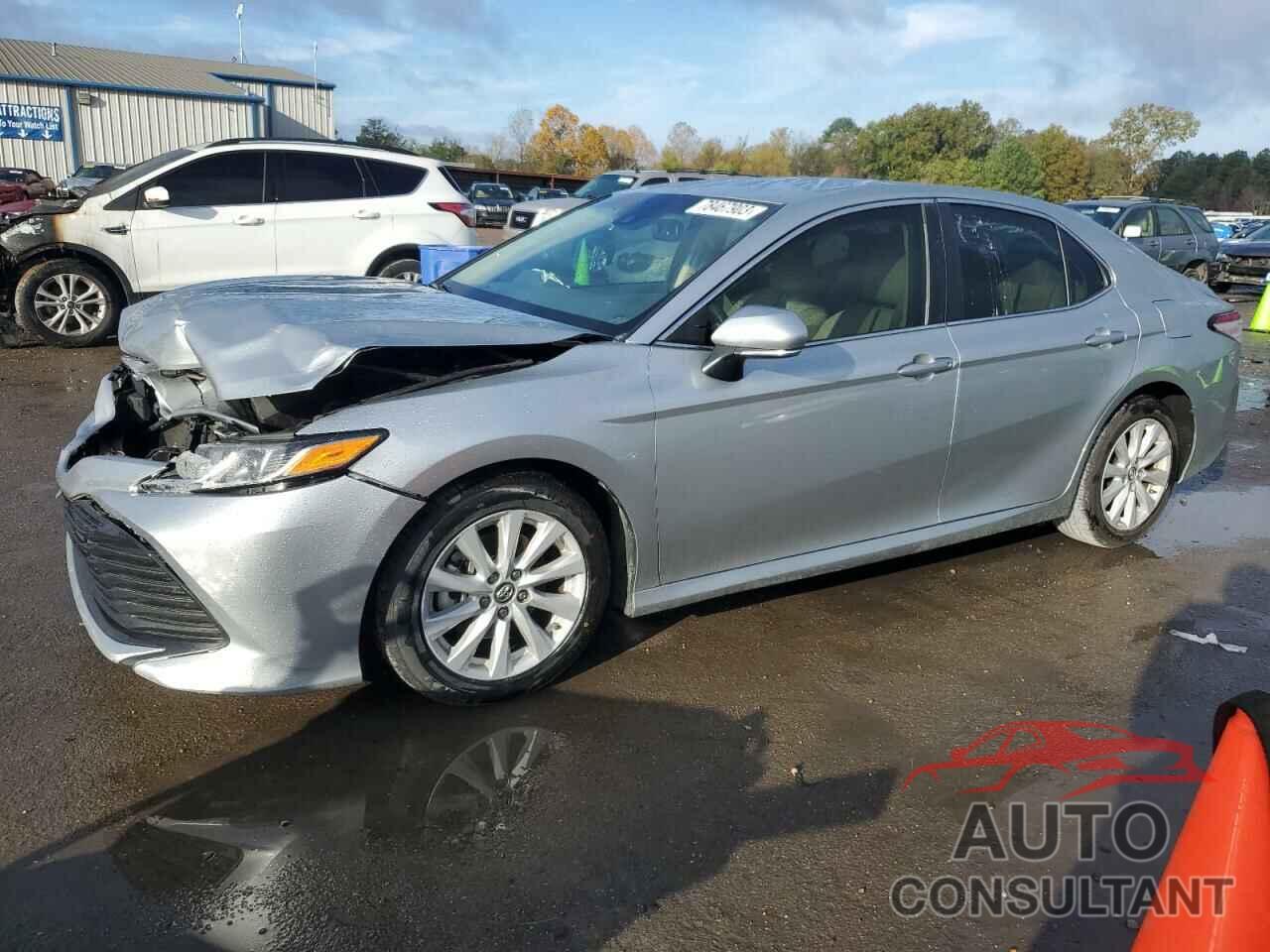 TOYOTA CAMRY 2018 - 4T1B11HK4JU546176