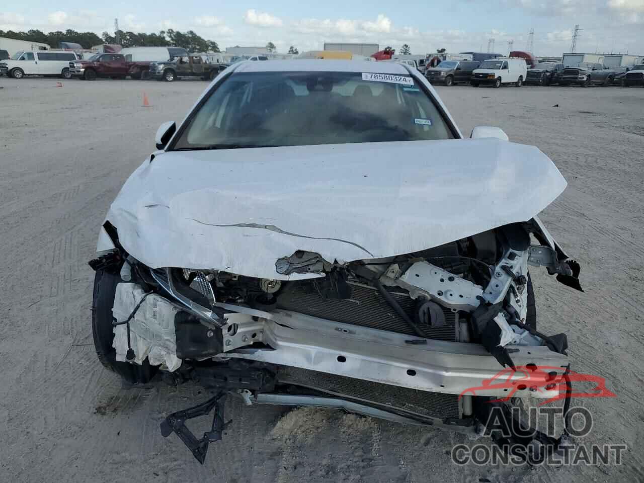 TOYOTA CAMRY 2022 - 4T1C11AK4NU648744